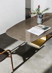 Table PALACE Shaped Sovet Design contemporain Caen